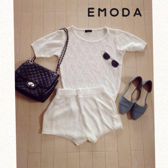 EMODA(エモダ)のEMODA♥︎セットアップ レディースのトップス(カットソー(半袖/袖なし))の商品写真