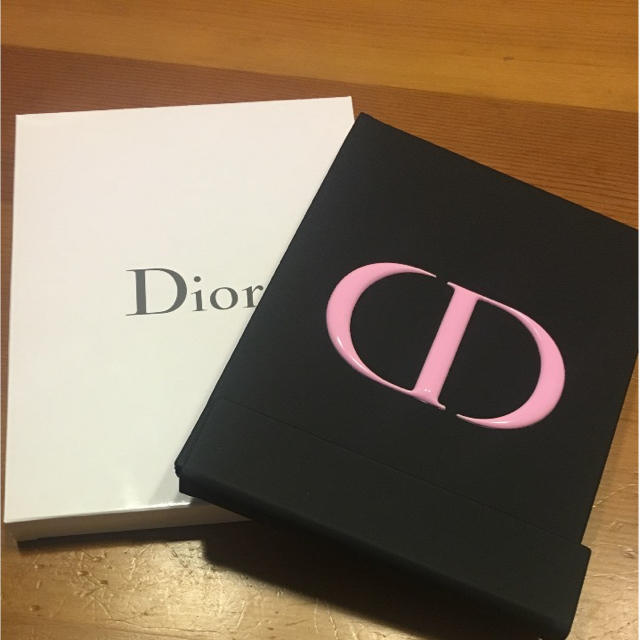 Christian Dior(クリスチャンディオール)のDior ミラー 非売品 インテリア/住まい/日用品のインテリア小物(卓上ミラー)の商品写真