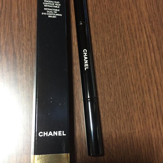 CHANEL(シャネル)のm@様専用 正規品新品シャネルアイコンテゥールブラシ コスメ/美容のコスメ/美容 その他(その他)の商品写真