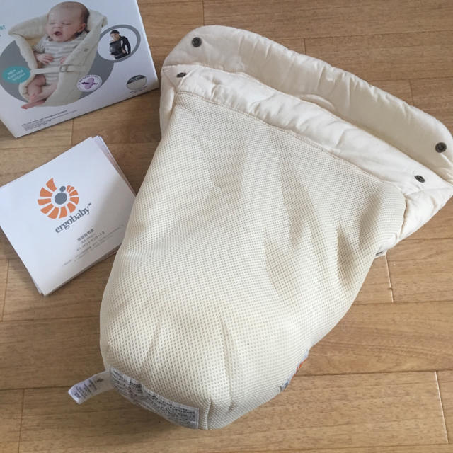 Ergobaby(エルゴベビー)のエルゴ インサート メッシュタイプ＊ ergo baby キッズ/ベビー/マタニティの外出/移動用品(抱っこひも/おんぶひも)の商品写真