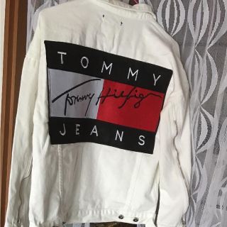 トミーヒルフィガー(TOMMY HILFIGER)のtommy 白ジャケット(Gジャン/デニムジャケット)