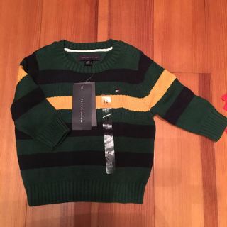 トミーヒルフィガー(TOMMY HILFIGER)のTOMMYニットトップス 新品✨(ニット/セーター)