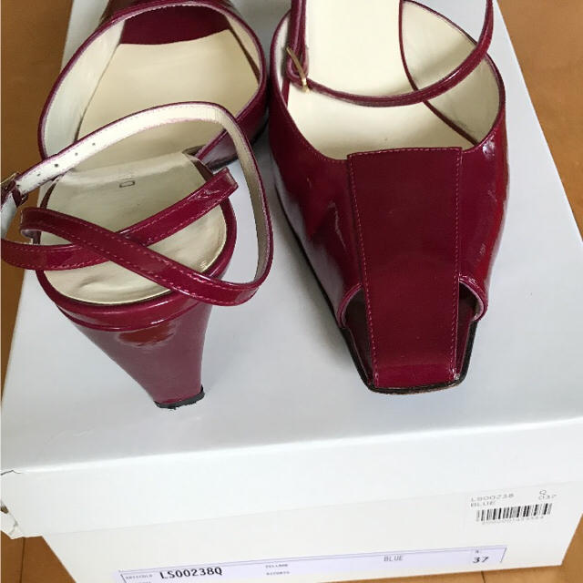 お値下げしました♪DIANINI エナメル パンプス 36 ROPE 23cm レディースの靴/シューズ(ハイヒール/パンプス)の商品写真