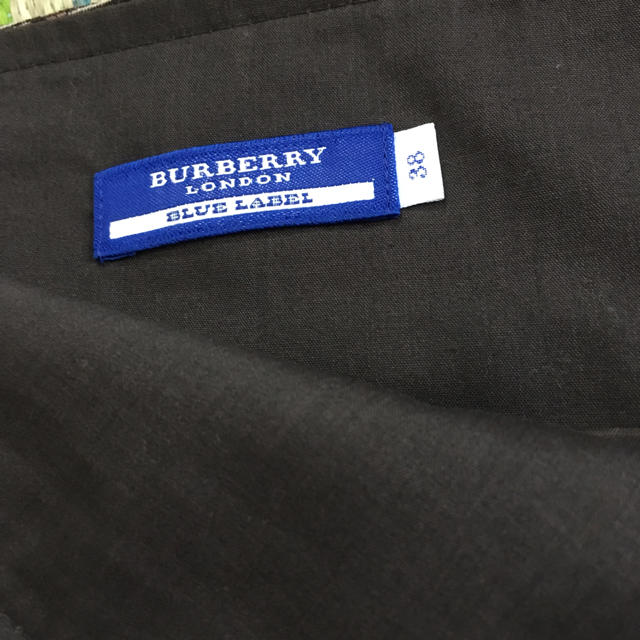 BURBERRY BLUE LABEL(バーバリーブルーレーベル)のレディーススカート値下げ！ レディースのスカート(ミニスカート)の商品写真