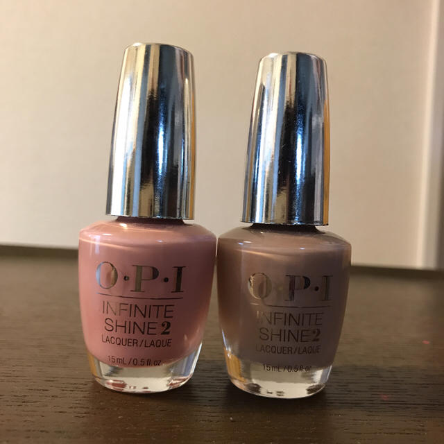 OPI(オーピーアイ)のOPIネイル マニキュア ベージュ系 2本セット コスメ/美容のネイル(マニキュア)の商品写真