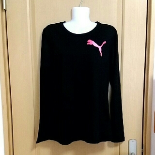 プーマ(PUMA)の〔PUMA〕サイズL長袖Tシャツ黒×ピンク(Tシャツ(長袖/七分))