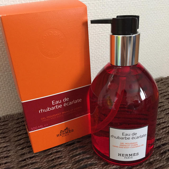 HERMES 新品　エルメス　ハンド&ボディ　クレンジングジェル　赤