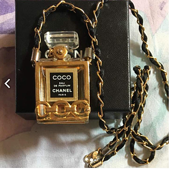 【しているの】 CHANEL - ヴィンテージシャネル、香水ネックレスの通販 by レオナ's shop｜シャネルならラクマ レベルは