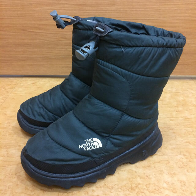 THE NORTH FACE(ザノースフェイス)のkimiさん専用   キッズスノーブーツ 18cm キッズ/ベビー/マタニティのキッズ靴/シューズ(15cm~)(ブーツ)の商品写真