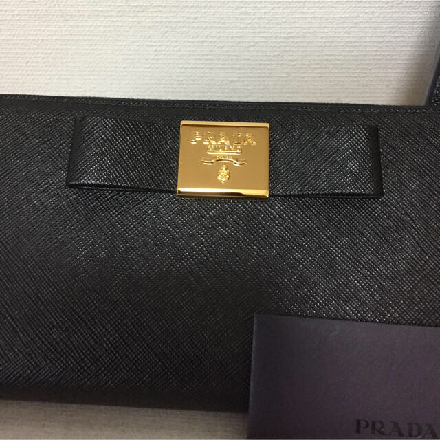 PRADA(プラダ)のsato様専用です！お値下げしました☆PLADA☆リボン長財布新品です レディースのファッション小物(財布)の商品写真