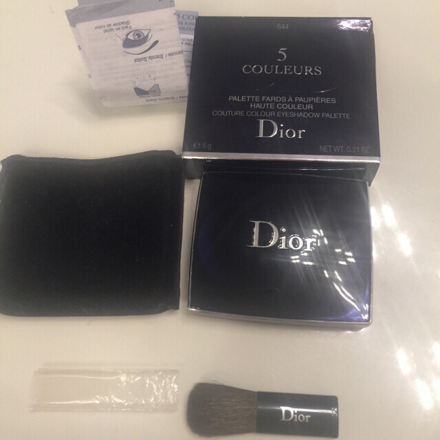 Christian Dior(クリスチャンディオール)のディオール 限定品未使用に近い 伊勢丹購入 チーク コスメ/美容のベースメイク/化粧品(チーク)の商品写真