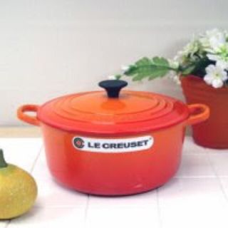 ルクルーゼ(LE CREUSET)の【新品】ル・クルーゼ ココット・ロンド 22cm (鍋/フライパン)